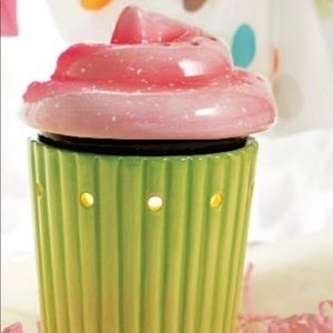 Cupcake scentsy warmer